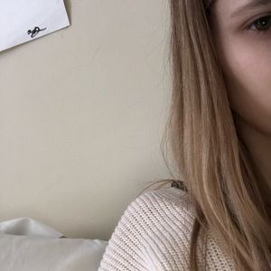 Meet your Posher, Chloe